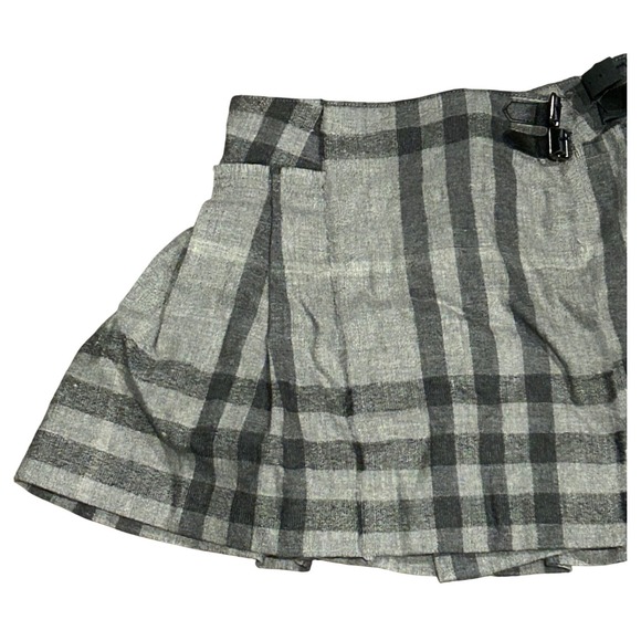 Burberry Children Grey Check Pleated Kilt Skirt Made in Italy 7Y - Picture 5 of 5